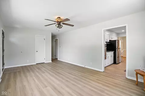 2811 Beech Dr, Columbus, IN 47203 photo 5