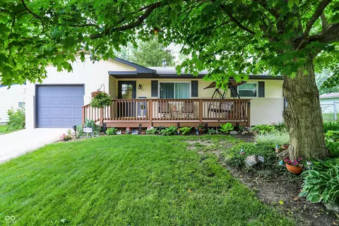 9042 Panorama Ct, Indianapolis, IN 46234