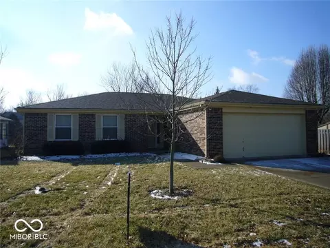 3441 Crickwood Dr, Indianapolis, IN 46268