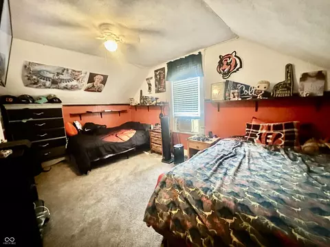 Bedroom - 208 10th St, Covington, IN 47932 photo 3 of 4