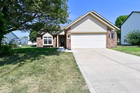 11726 Pawleys Ct, Indianapolis, IN 46235
