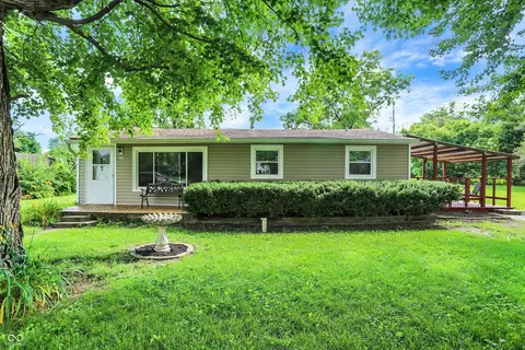 217 W Burnside Ave, Fairland, IN 46126