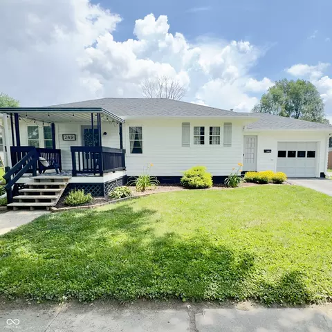 249 N Mill St, Plainfield, IN 46168
