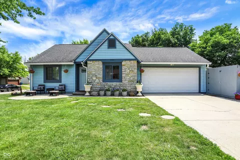5821 Pemberly Dr, Indianapolis, IN 46221