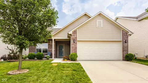 17183 Petersfield Ln, Westfield, IN 46074