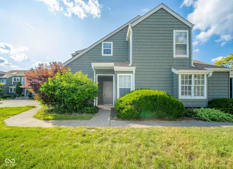 7674 Harbour Isle, Indianapolis, IN 46240