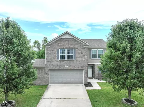 3075 W Crosscreek Dr, Monrovia, IN 46157