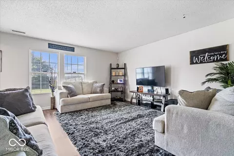 Living - 9497 W Stargazer Dr, Pendleton, IN 46064 photo 1 of 5