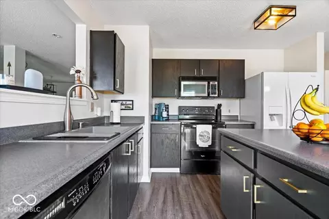 Kitchen - 9497 W Stargazer Dr, Pendleton, IN 46064 photo 1 of 2