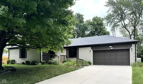 11 N Restin Rd, Greenwood, IN 46142