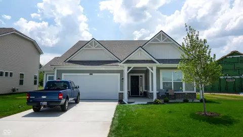 10013 Redwood Peak Ln, Indianapolis, IN 46259