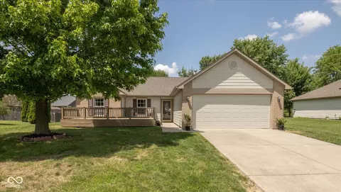 5642 Southern Mist Dr, Indianapolis, IN 46237