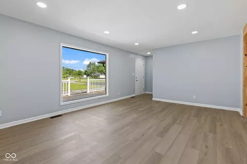 Living - 4305 Five Points Rd, Indianapolis, IN 46239 photo 3 of 9