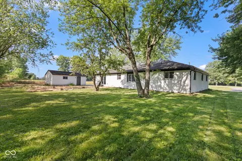 Exterior - 4305 Five Points Rd, Indianapolis, IN 46239 photo 7 of 13