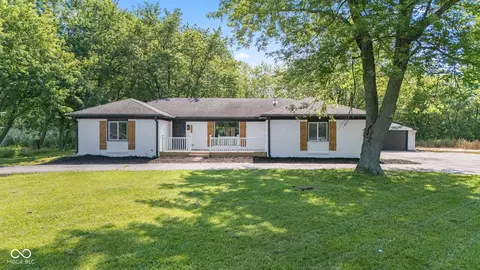 4305 Five Points Rd, Indianapolis, IN 46239