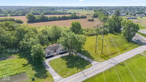 View/Area - 4305 Five Points Rd, Indianapolis, IN 46239 photo 2 of 15