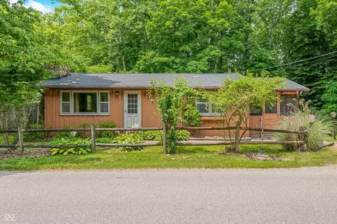 5052 Helmsburg School Rd, Morgantown, IN 46160