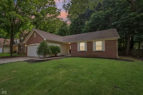 5935 Oakforge Ln, Indianapolis, IN 46254