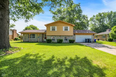 2922 Bagley Dr W, Kokomo, IN 46902