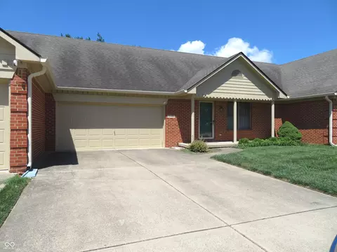 2996 Colony Lake W Dr, Plainfield, IN 46168