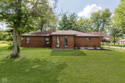 1802 Delphi Ave, Frankfort, IN 46041