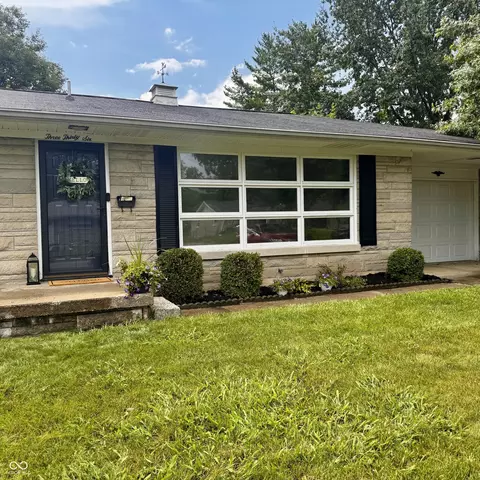 Exterior - 336 Brookside Ln, Plainfield, IN 46168 photo 3 of 6
