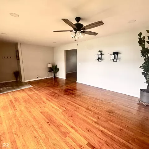 Living - 336 Brookside Ln, Plainfield, IN 46168 photo 3 of 3