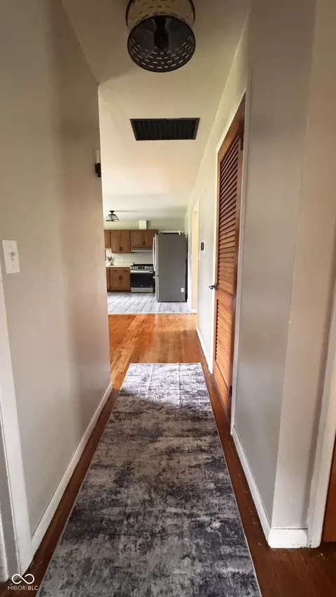 Entry Way - 336 Brookside Ln, Plainfield, IN 46168 photo 2 of 2