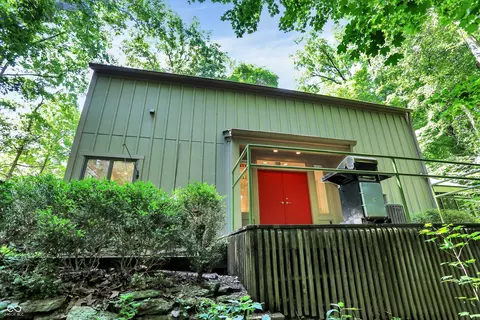 944 Briar Patch Ln, Greenwood, IN 46142