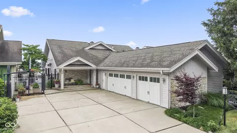 8164 Dean Rd, Indianapolis, IN 46240