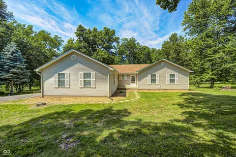 494 W Greencastle Rd, Mooresville, IN 46158