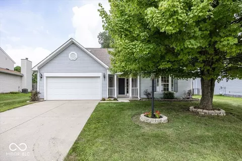 10404 Fawn Ridge Ln, Indianapolis, IN 46236