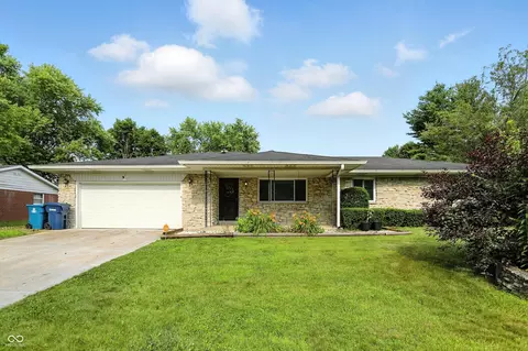 8219 Bishops Ln, Indianapolis, IN 46217