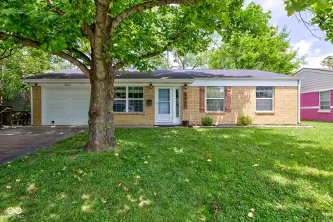 8540 E 37th Pl, Indianapolis, IN 46226