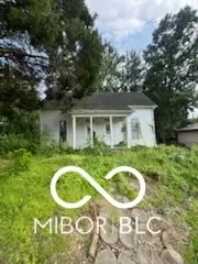 513 E Mary St, Chandler, IN 47610