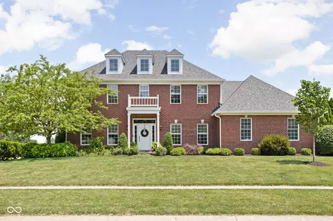 4415 Summer Dr, Zionsville, IN 46077