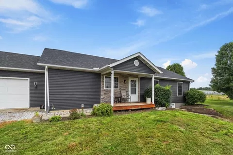 8638 W Flatwoods Rd, Gosport, IN 47433