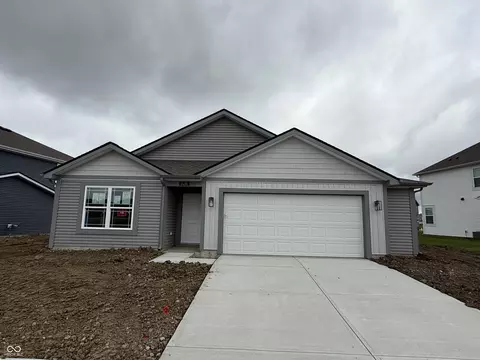1436 Aster Dr, Shelbyville, IN 46176