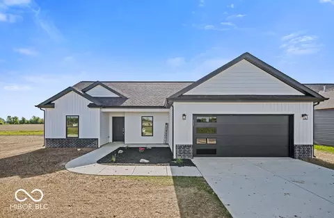 2487 Fiona Dr, Kokomo, IN 46902