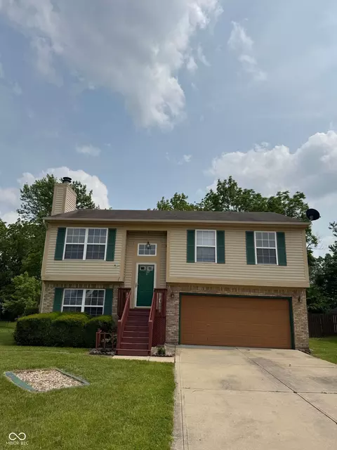 6611 Wandering Way, Indianapolis, IN 46241