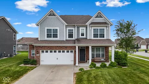 1275 Hamilton Dr, Greenwood, IN 46143