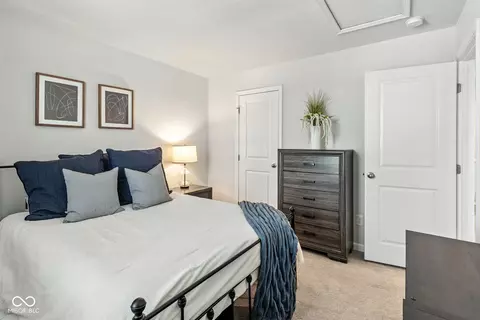 Bedroom - 9855 Oakmont E Dr E, Pendleton, IN 46064 photo 8 of 9