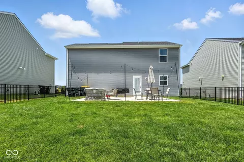 Exterior - 9855 Oakmont E Dr E, Pendleton, IN 46064 photo 7 of 7