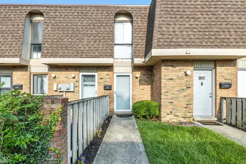 7468 Countrybrook Dr, Indianapolis, IN 46260