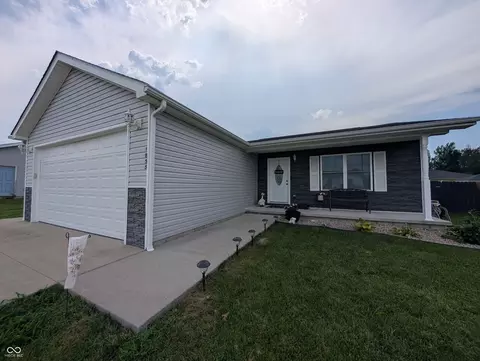 1855 Brookwater Dr, North Vernon, IN 47265