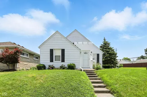 95 S 11th Ave, Beech Grove, IN 46107