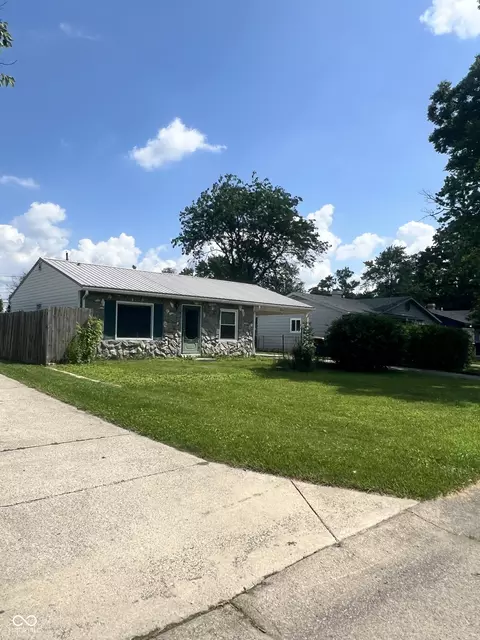 314 W Cox Dr, Fort Wayne, IN 46807