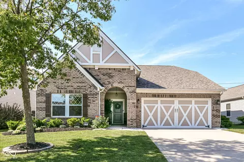 5765 White Pine Rd, Whitestown, IN 46075