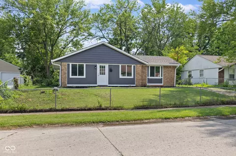 9319 Rochelle Dr, Indianapolis, IN 46235