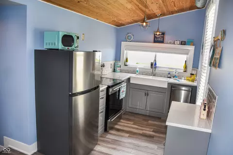 Kitchen - 206 Olive St, Arcadia, IN 46030 photo 2 of 6